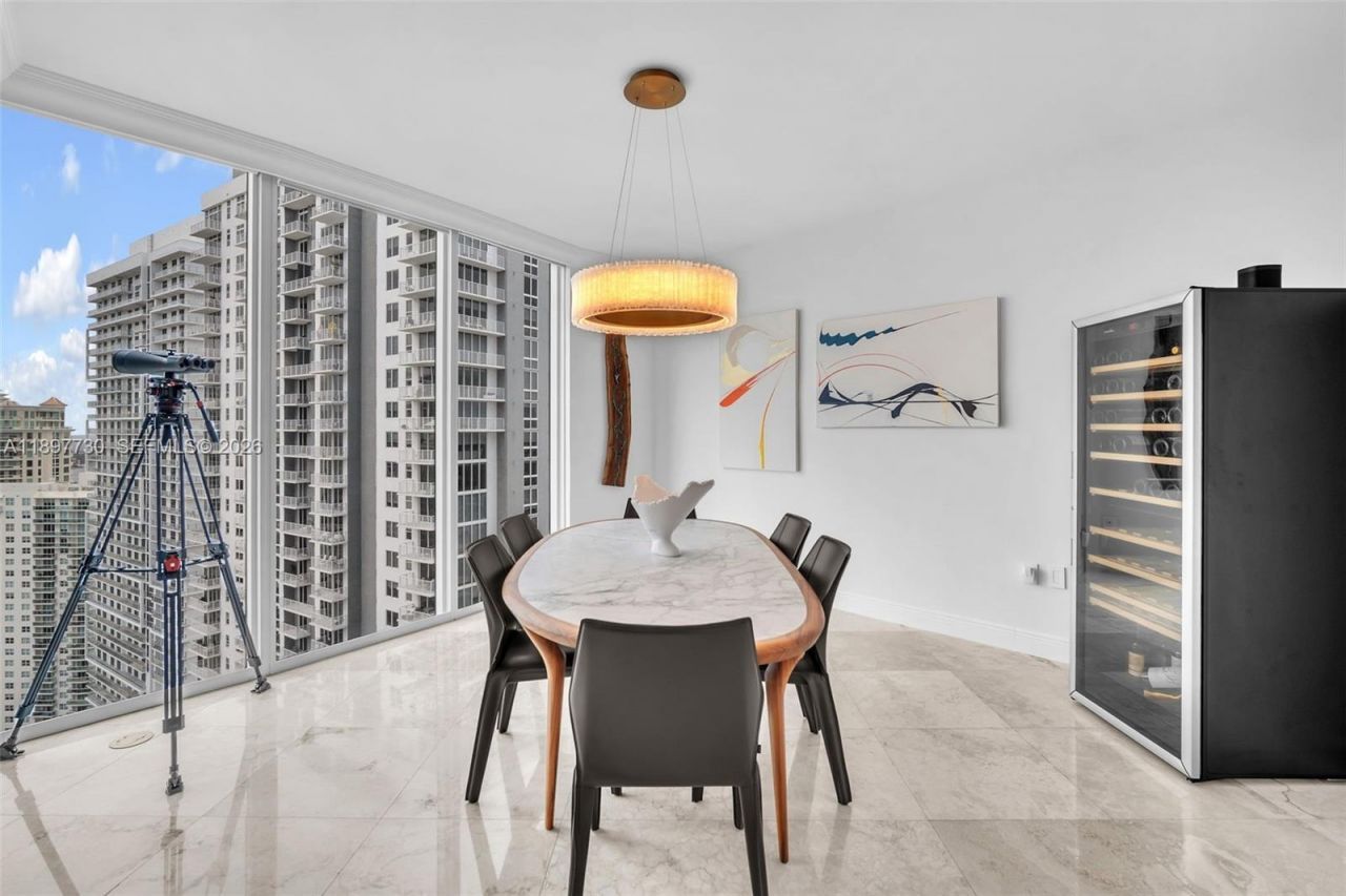 333 Las Olas Way, Unit 3706, Fort Lauderdale, FL 33301 Photo