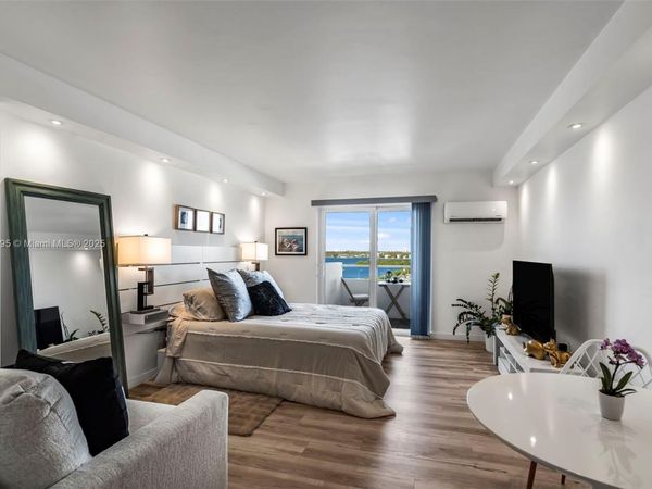 7904 West Dr, Unit 1004, North Bay Village, FL 33141