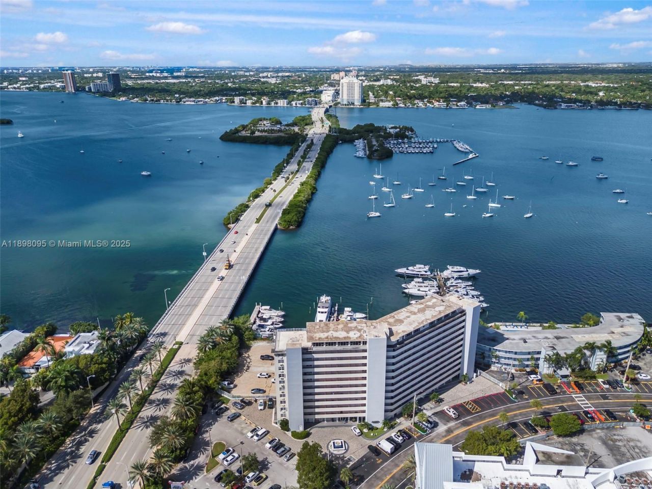 7904 West Dr, Unit 1004, North Bay Village, FL 33141 Photo