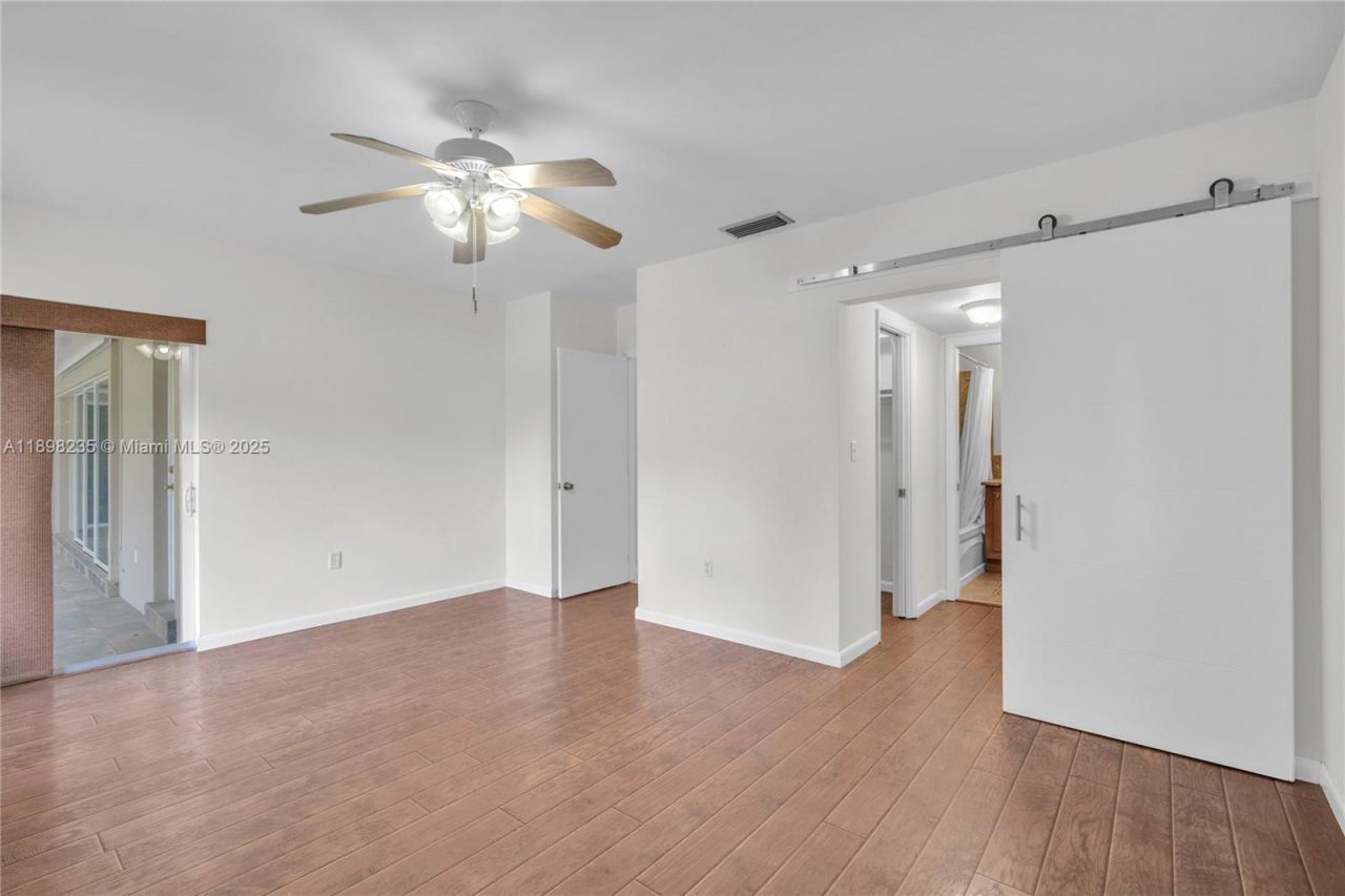 15460 SW 82nd Ct, Palmetto Bay, FL 33157 Photo