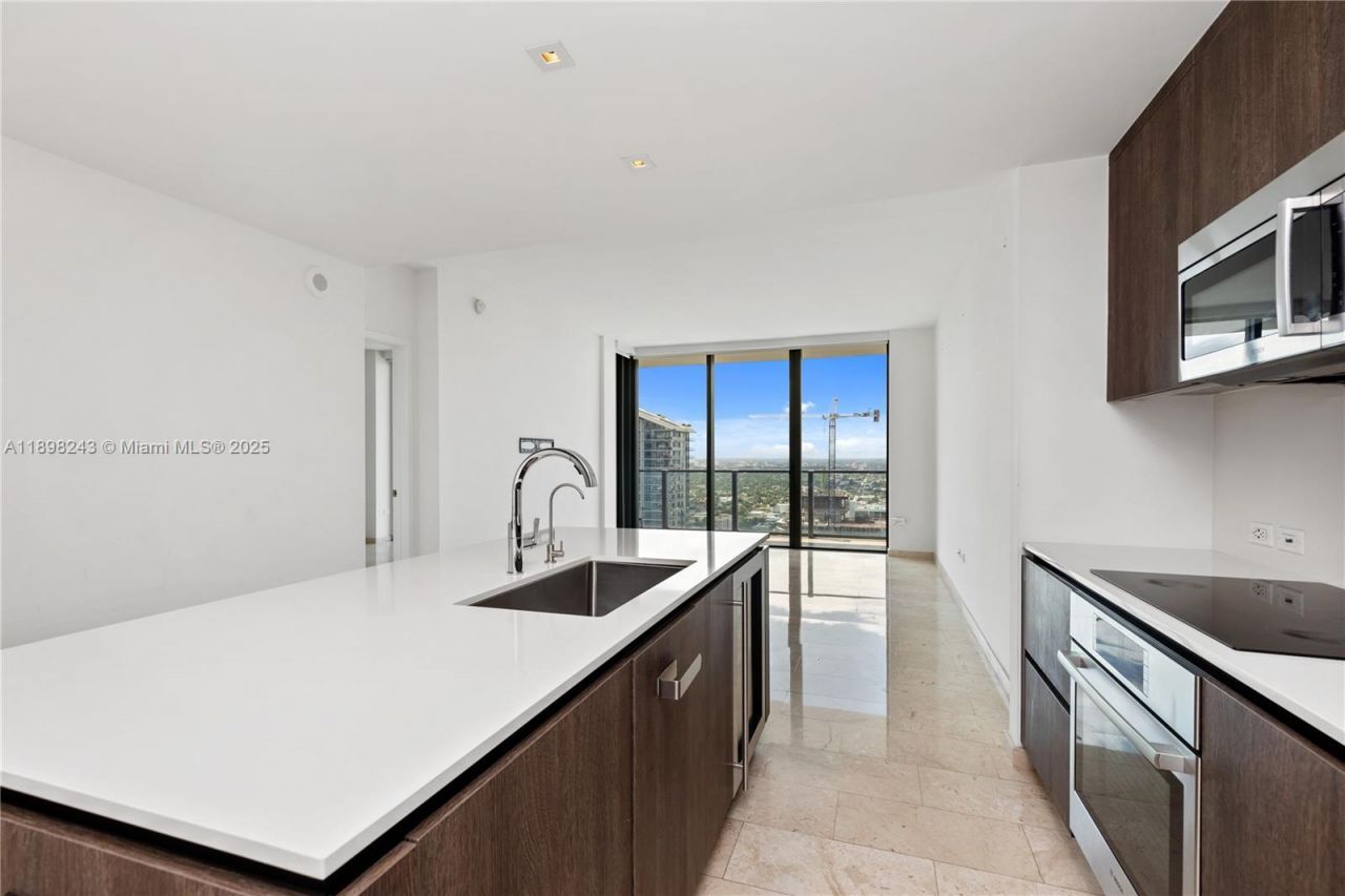 68 SE 6th St, Unit 3906, Miami, FL 33131 Photo
