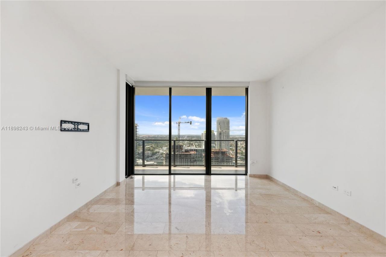 68 SE 6th St, Unit 3906, Miami, FL 33131 Photo