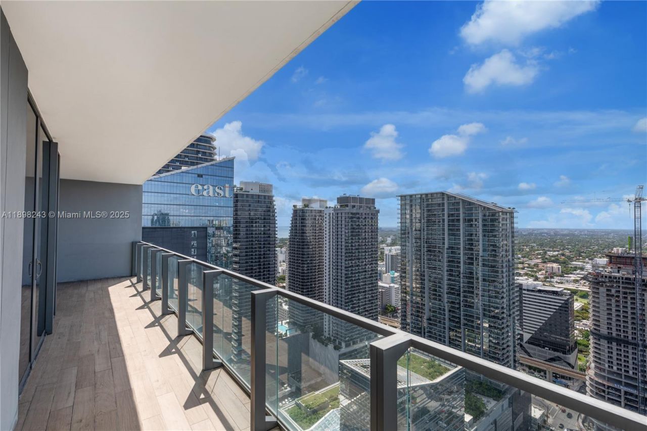 68 SE 6th St, Unit 3906, Miami, FL 33131 Photo