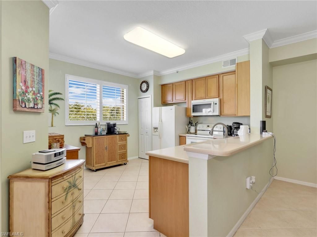 6824 Sterling Greens Pl, Unit 3303, Naples, FL 34104 Photo
