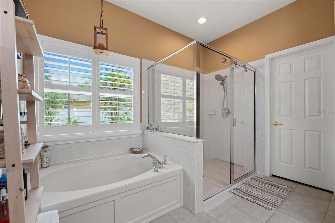 9020 N River Road, Tampa, FL 33635 Photo