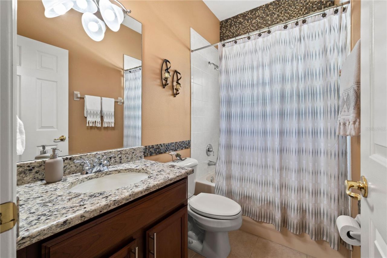 9020 N River Road, Tampa, FL 33635 Photo