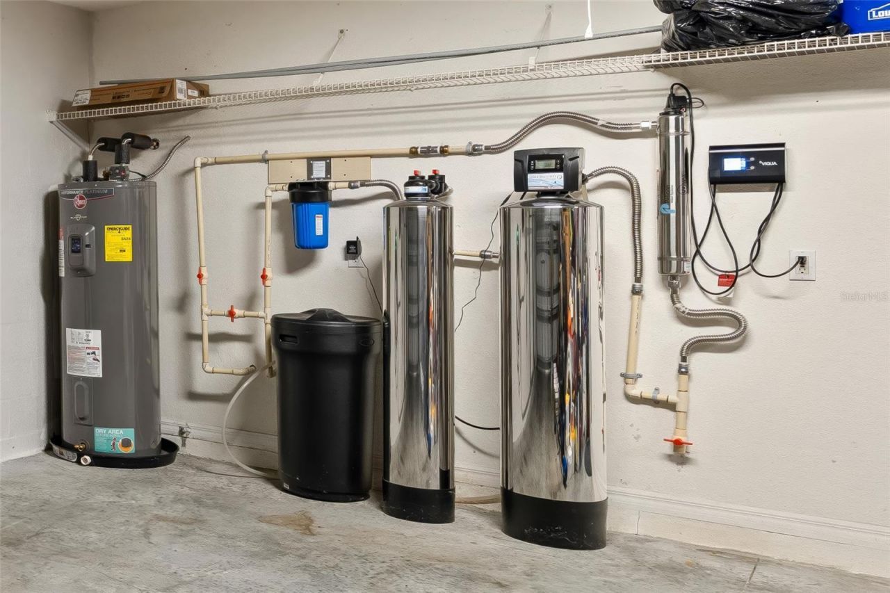 9020 N River Road, Tampa, FL 33635 Photo