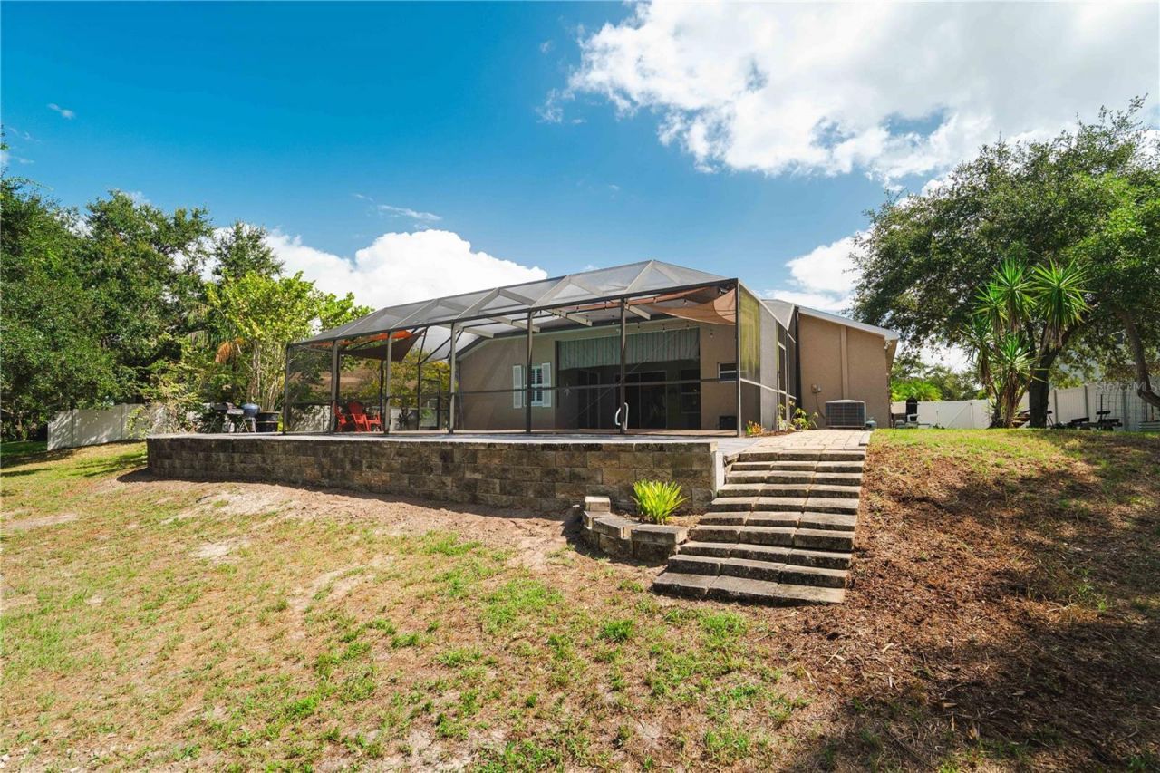 9020 N River Road, Tampa, FL 33635 Photo