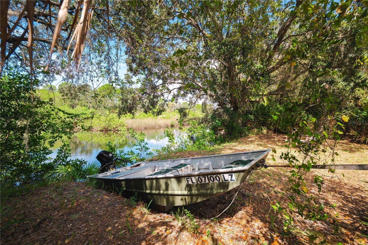 9020 N River Road, Tampa, FL 33635 Photo