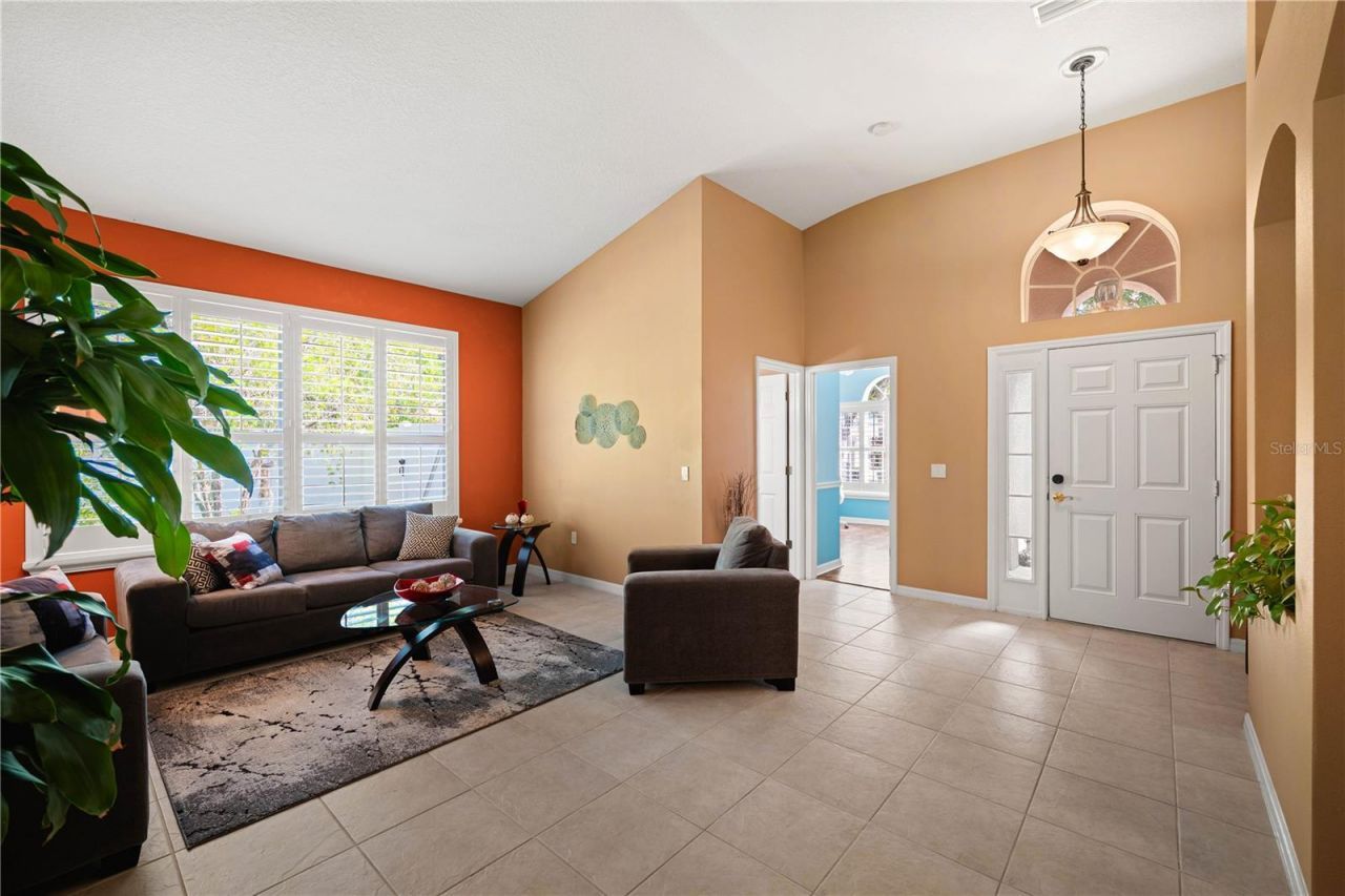 9020 N River Road, Tampa, FL 33635 Photo