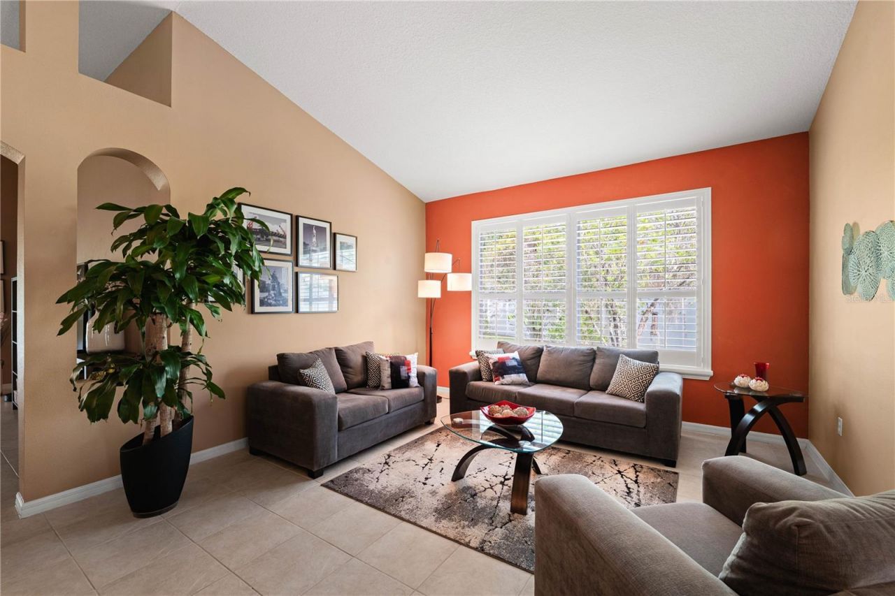 9020 N River Road, Tampa, FL 33635 Photo