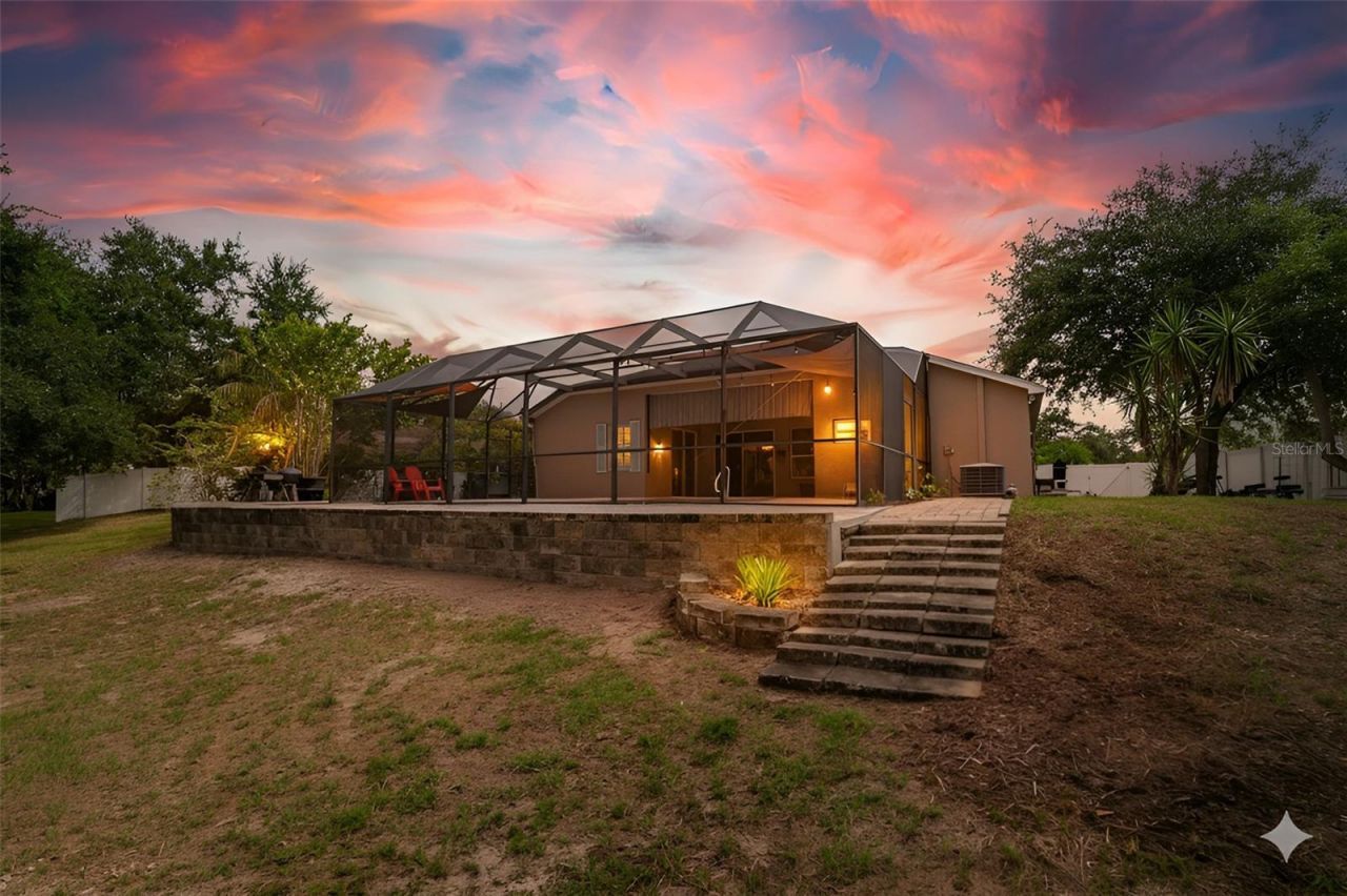 9020 N River Road, Tampa, FL 33635 Photo