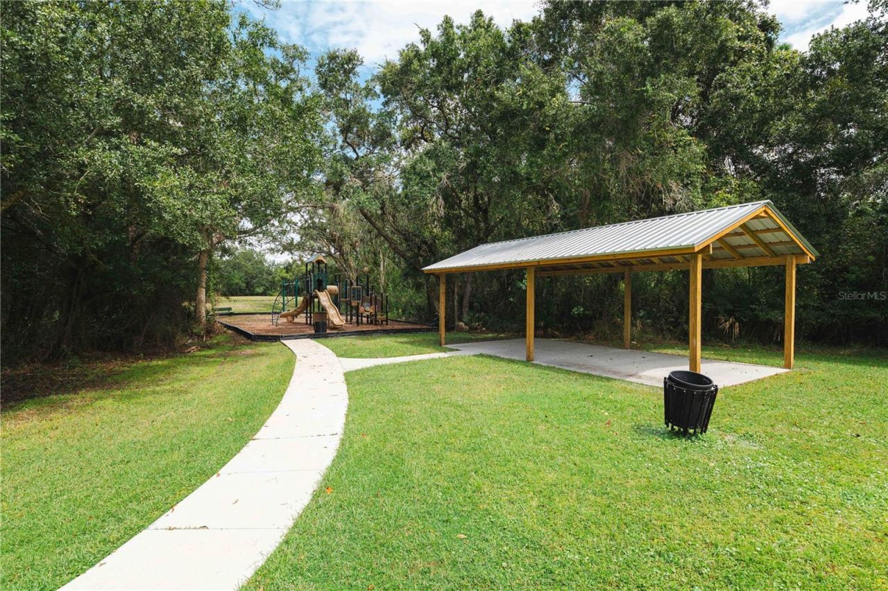 9020 N River Road, Tampa, FL 33635 Photo