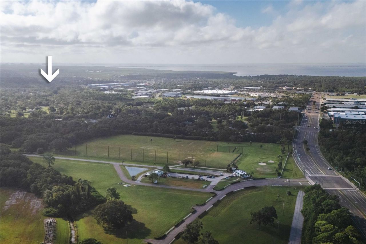 9020 N River Road, Tampa, FL 33635 Photo