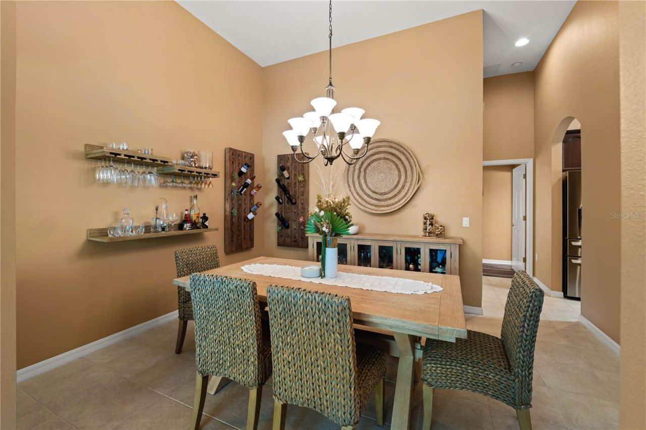 9020 N River Road, Tampa, FL 33635 Photo