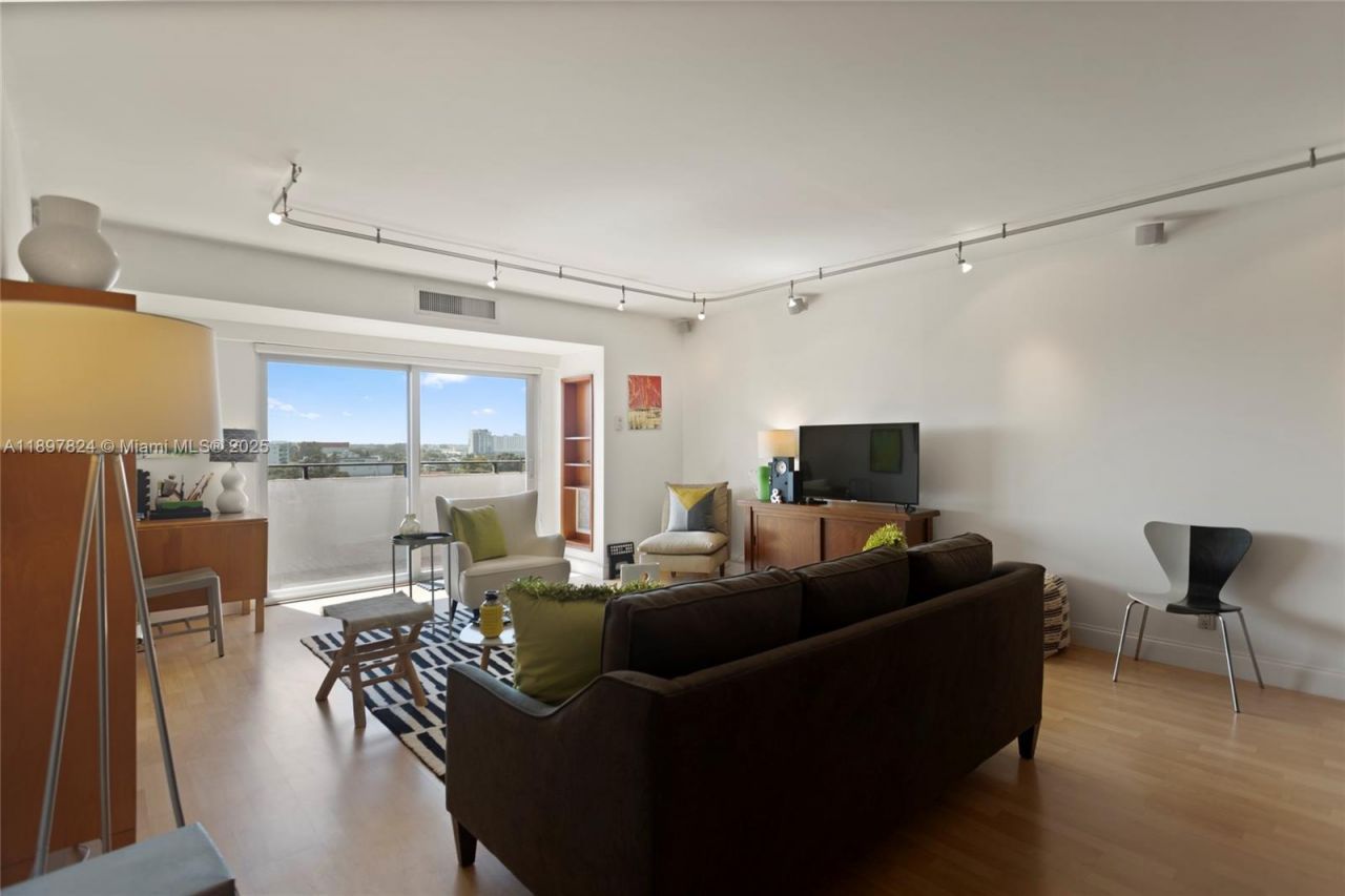 1625 SE 10th Ave, Unit 905, Fort Lauderdale, FL 33316 Photo