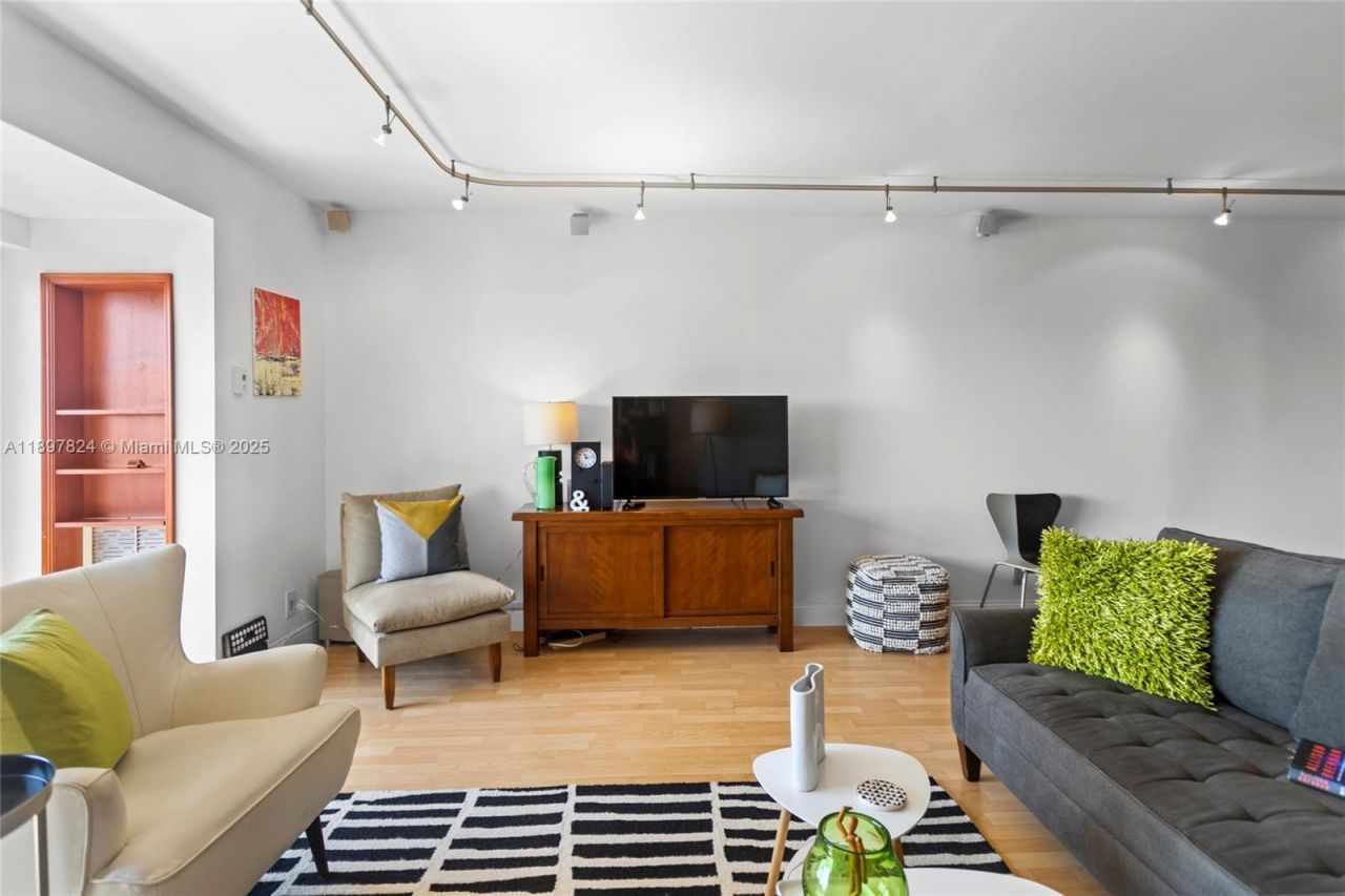 1625 SE 10th Ave, Unit 905, Fort Lauderdale, FL 33316 Photo