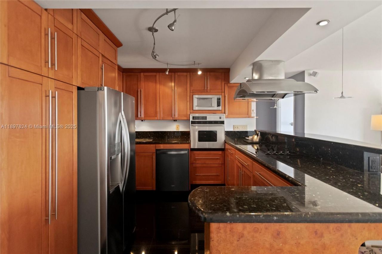 1625 SE 10th Ave, Unit 905, Fort Lauderdale, FL 33316 Photo