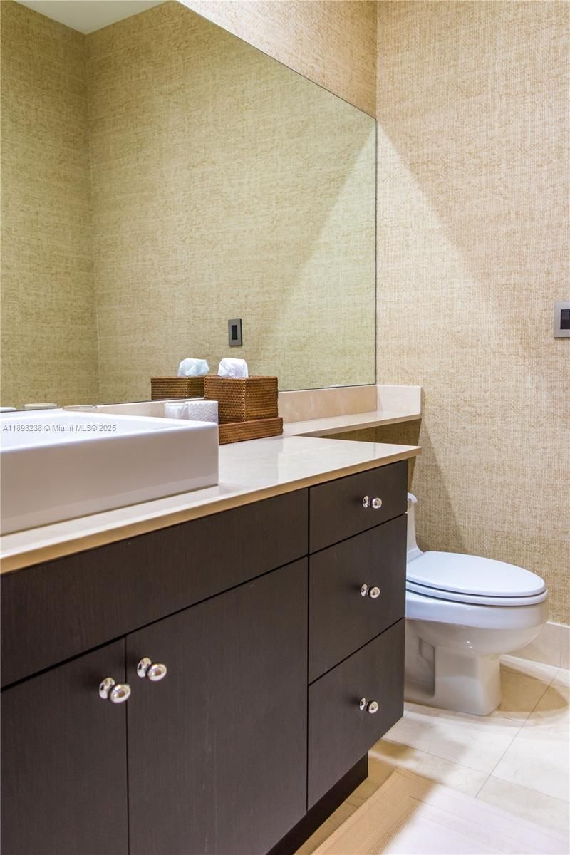 3705 NE 214 St, Unit 13, Aventura, FL 33180 Photo