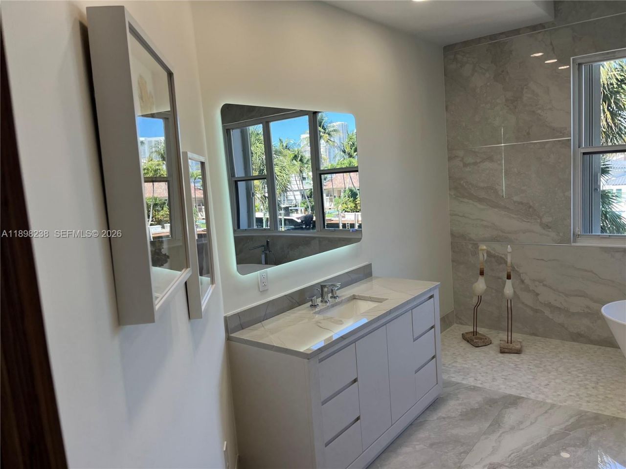 3705 NE 214 St, Unit 13, Aventura, FL 33180 Photo