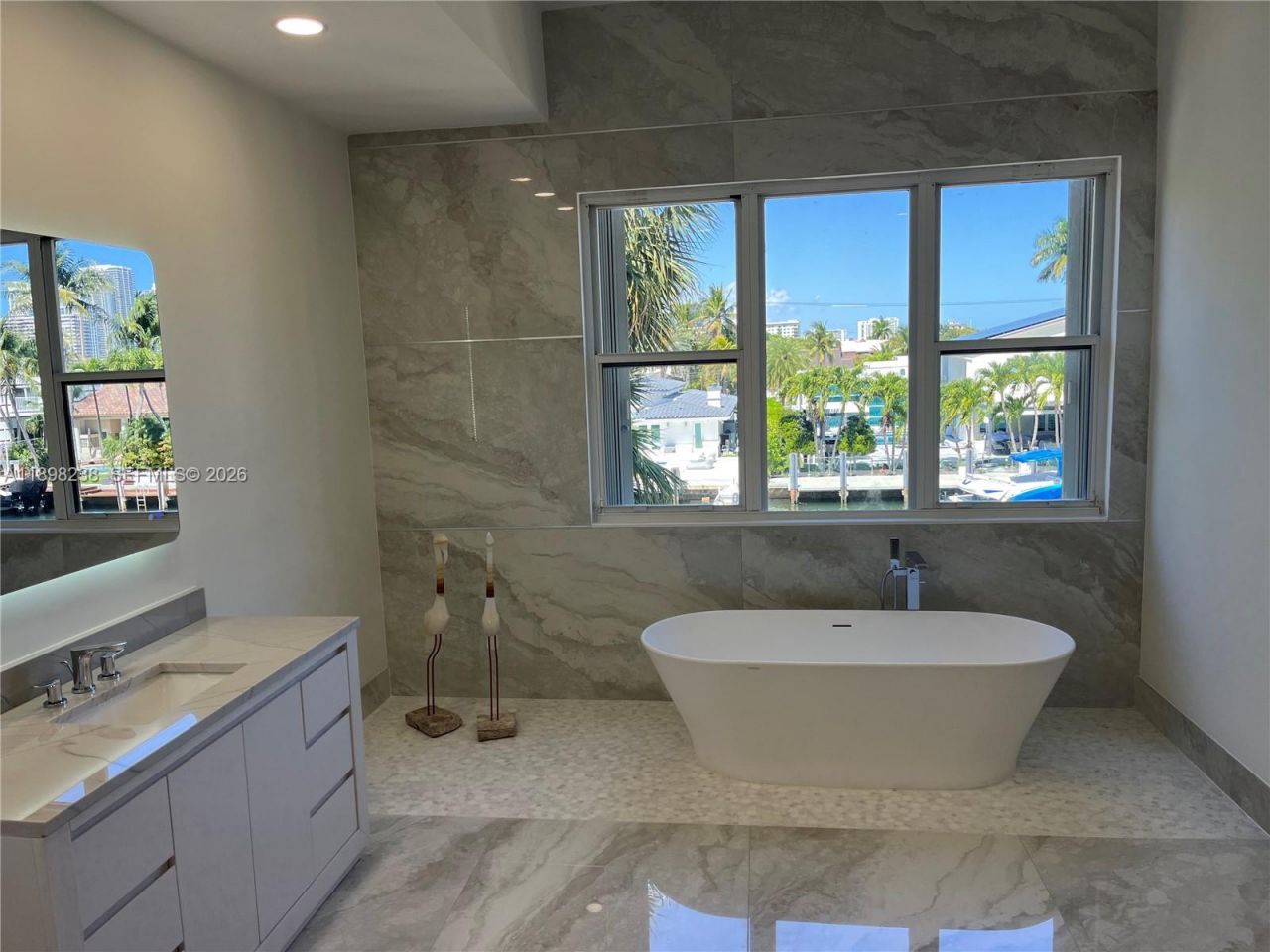 3705 NE 214 St, Unit 13, Aventura, FL 33180 Photo