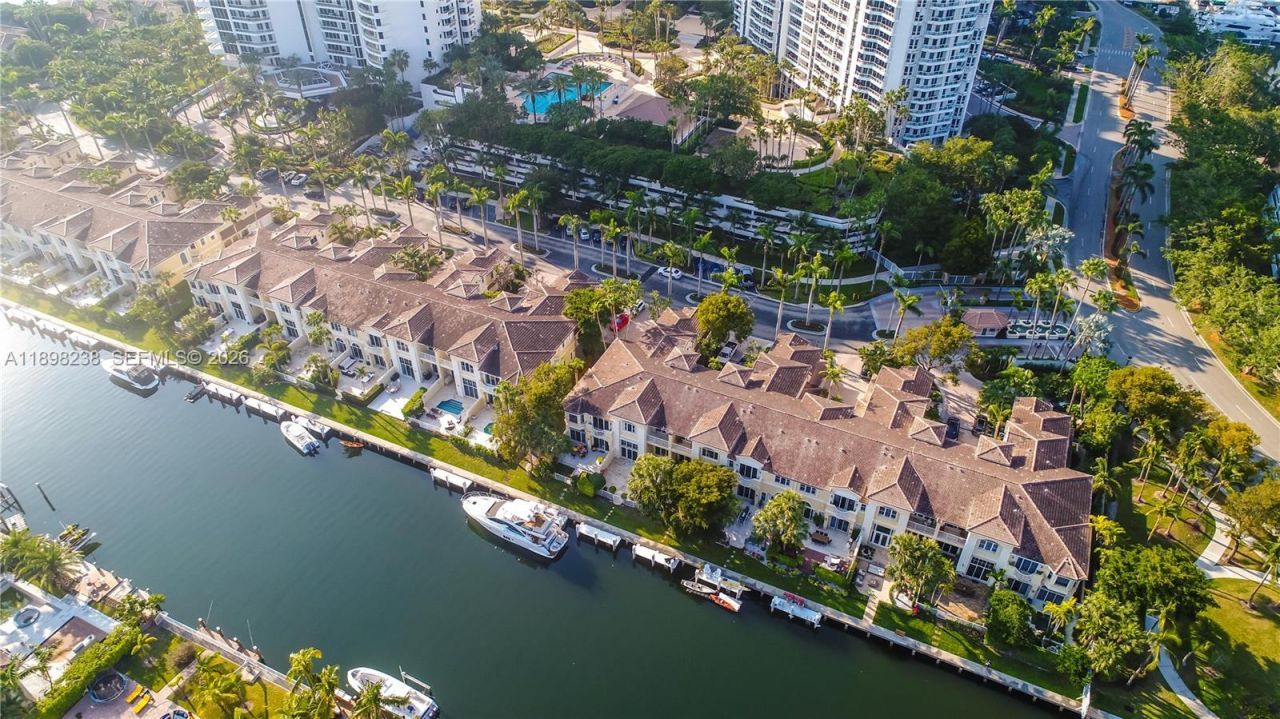 3705 NE 214 St, Unit 13, Aventura, FL 33180 Photo