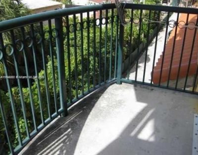 8888 Collins Av, Unit 316, Surfside, FL 33154 Photo