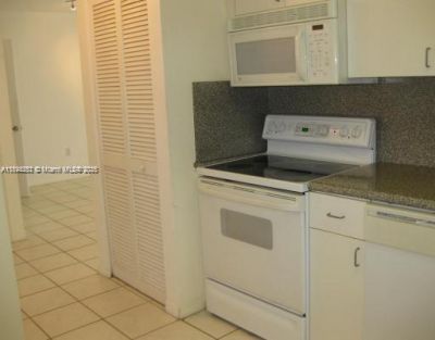 8888 Collins Av, Unit 316, Surfside, FL 33154 Photo