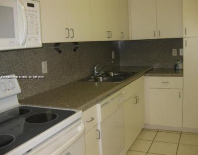 8888 Collins Av, Unit 316, Surfside, FL 33154 Photo