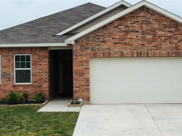 5621 Mcmahan Lane, Fort Worth, TX 76036