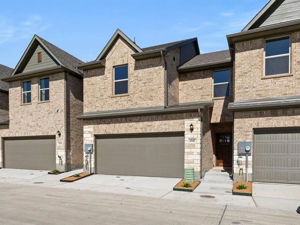 6945 Mustang Isle Drive, Dallas, TX 75228