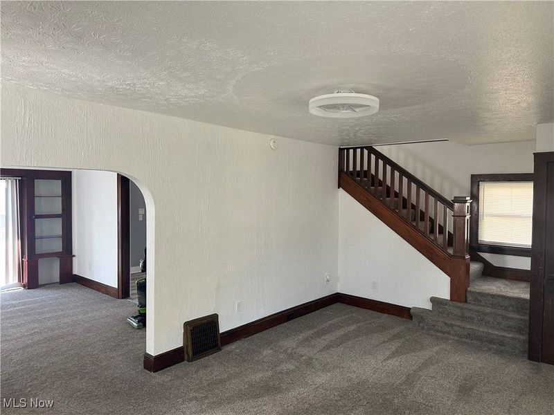 434 Hillwood Drive, Akron, OH 44320 Photo 12