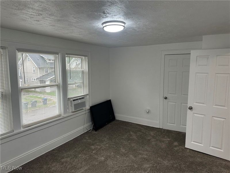 434 Hillwood Drive, Akron, OH 44320 Photo 21