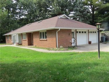 1213 N Summers Street, Stanberry, MO 64489
