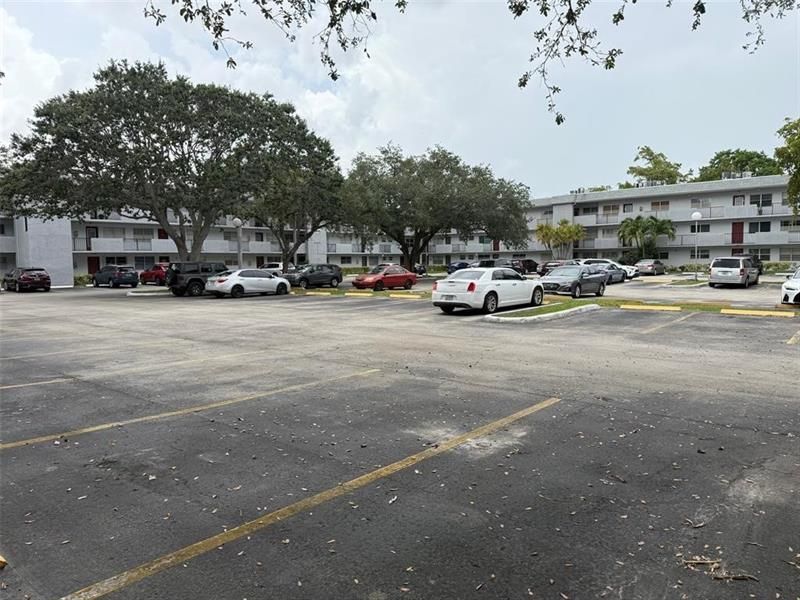 8405 NW 61st Street, Unit D315, Tamarac, FL 33321 Photo