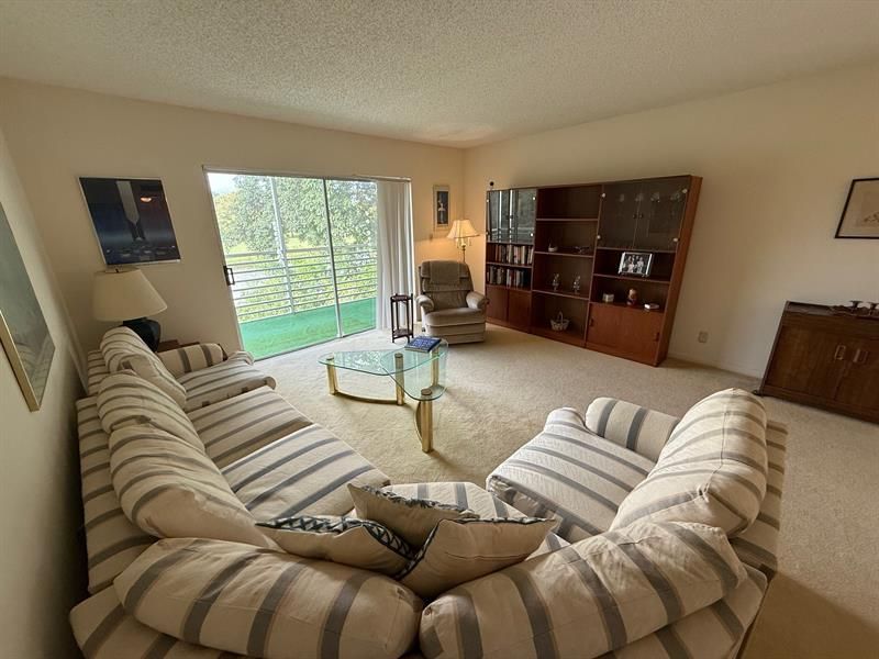 8405 NW 61st Street, Unit D315, Tamarac, FL 33321 Photo