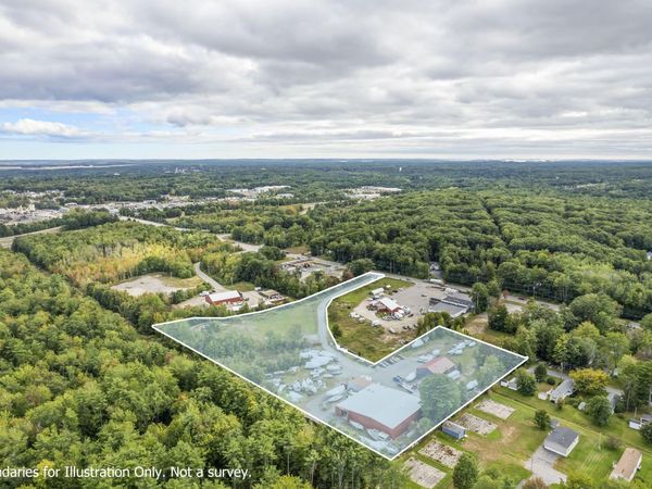 34 Compass Lane, Topsham, ME 04086