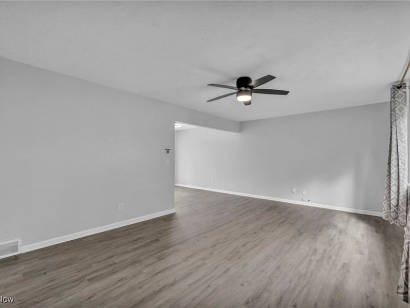 4342 Sky Lane Drive, Cleveland, OH 44109 Photo 19