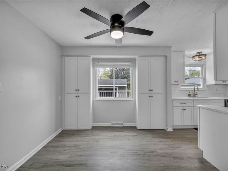 4342 Sky Lane Drive, Cleveland, OH 44109 Photo 29