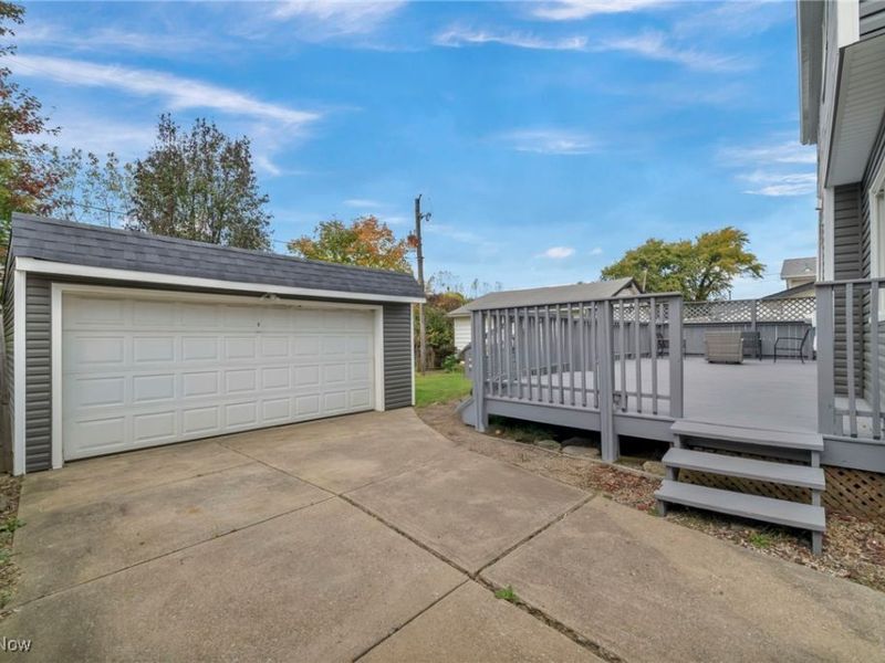 4342 Sky Lane Drive, Cleveland, OH 44109 Photo 34