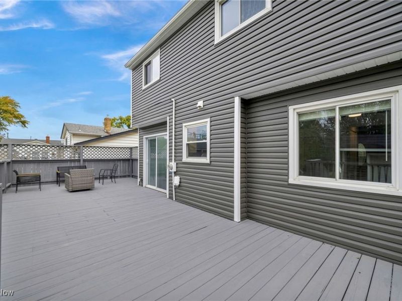 4342 Sky Lane Drive, Cleveland, OH 44109 Photo 36