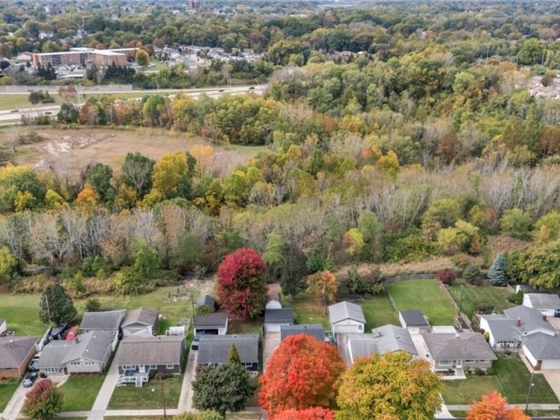 4342 Sky Lane Drive, Cleveland, OH 44109 Photo 45