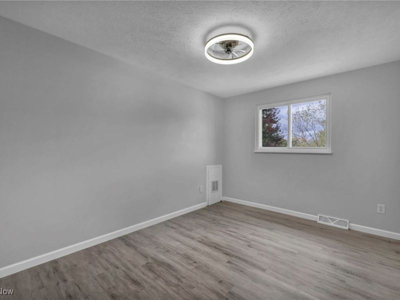 4342 Sky Lane Drive, Cleveland, OH 44109 Photo 5