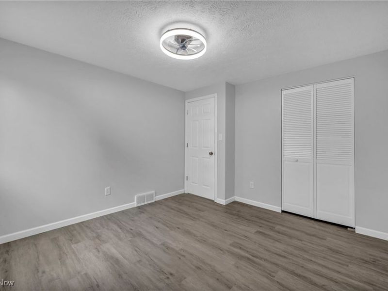 4342 Sky Lane Drive, Cleveland, OH 44109 Photo 8