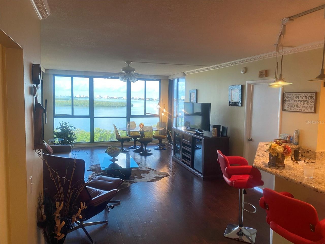 7100 Sunshine Skyway Lane S, Unit 906, Saint Petersburg, FL 33711 Photo