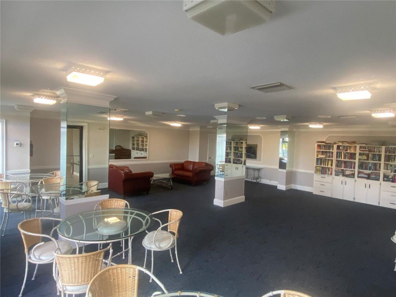 7100 Sunshine Skyway Lane S, Unit 906, Saint Petersburg, FL 33711 Photo