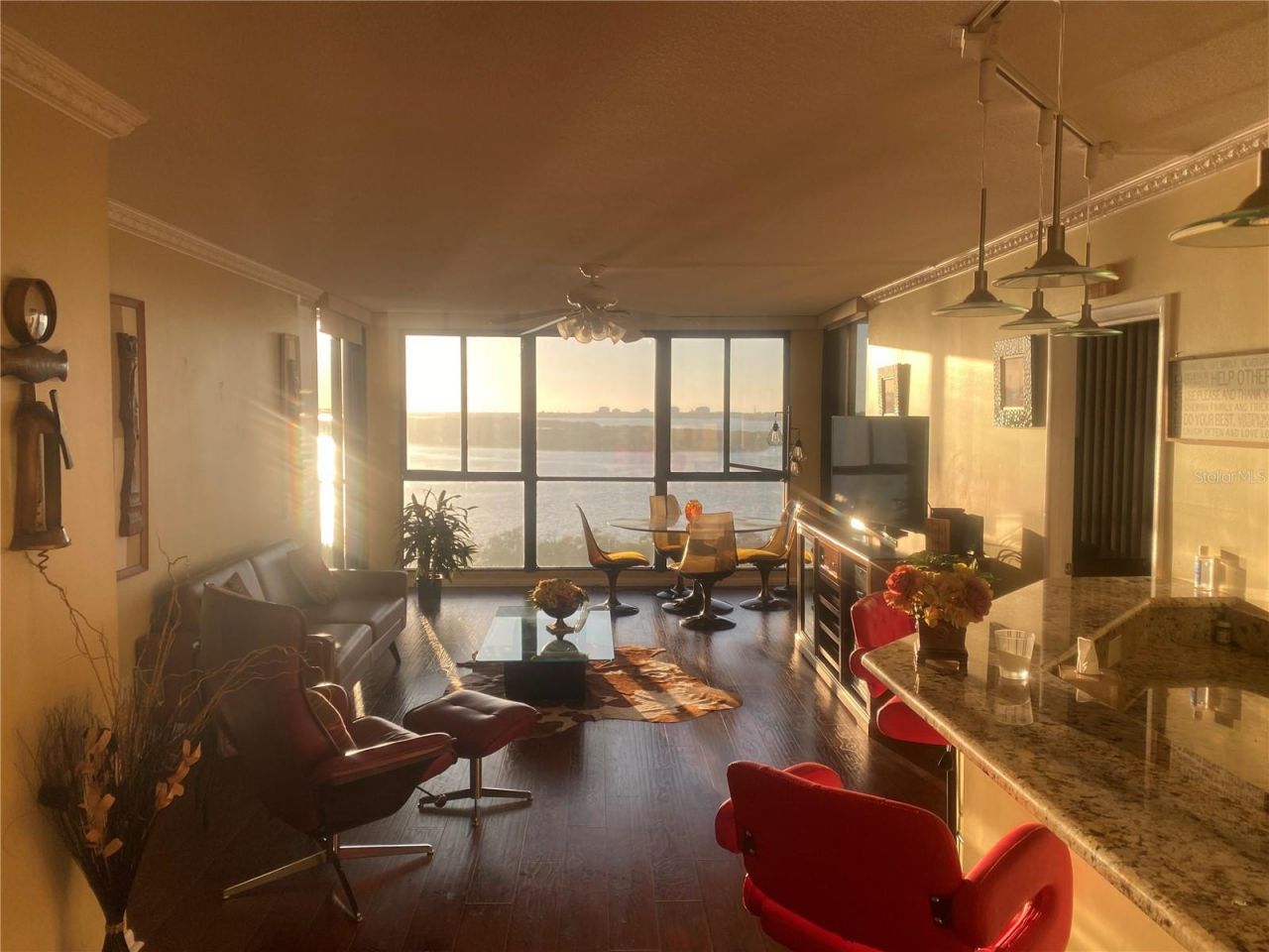 7100 Sunshine Skyway Lane S, Unit 906, Saint Petersburg, FL 33711 Photo