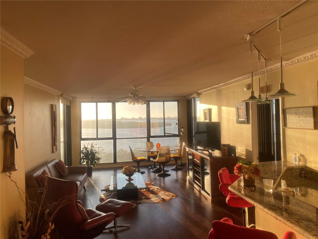 7100 Sunshine Skyway Lane S, Unit 906, Saint Petersburg, FL 33711 Photo