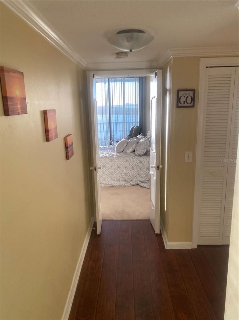 7100 Sunshine Skyway Lane S, Unit 906, Saint Petersburg, FL 33711 Photo