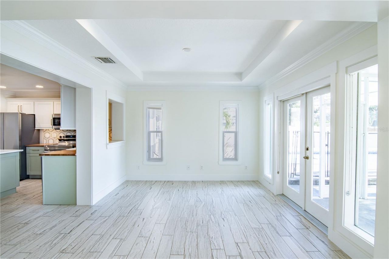 600 43rd Avenue Ne, Saint Petersburg, FL 33703 Photo